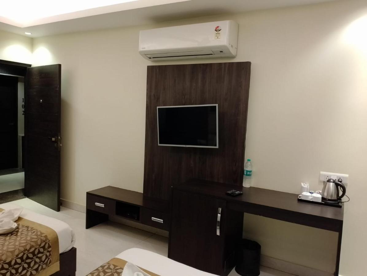 Hotel Solitaire Chinhat المظهر الخارجي الصورة