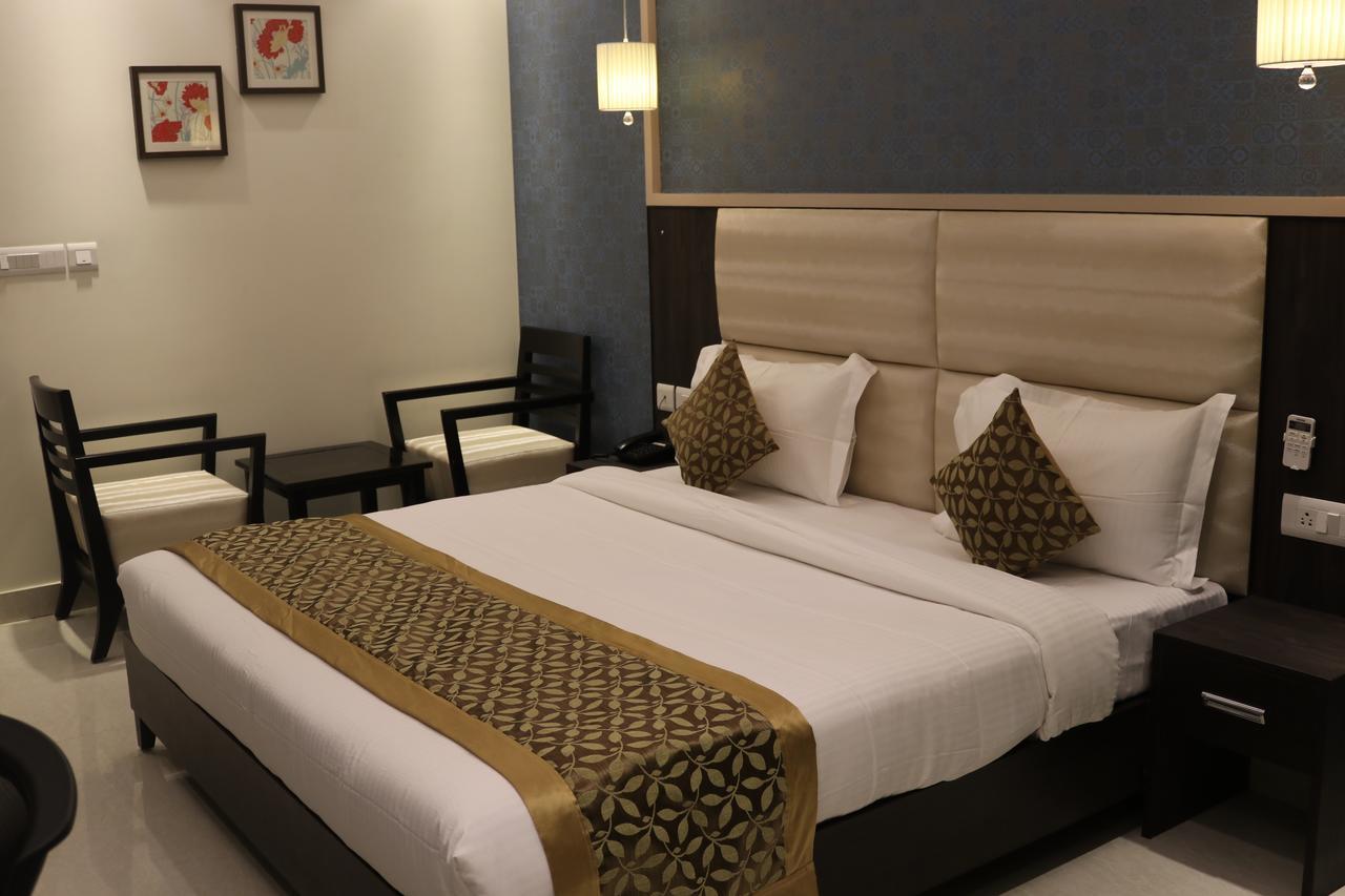Hotel Solitaire Chinhat المظهر الخارجي الصورة